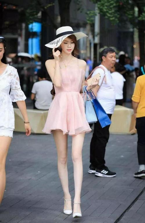 国产h2粉色街拍视频,国产H2粉色街拍，尽显时尚风采