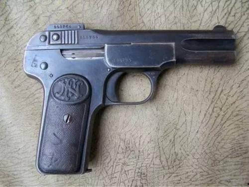 98a国产手枪射击视频,精准射击展现我国军工实力